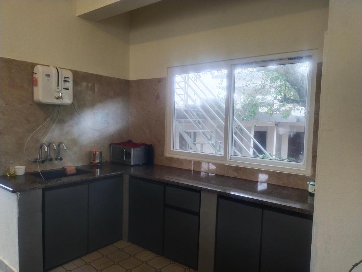 Two Bedroom House มาดิเครี ภายนอก รูปภาพ
